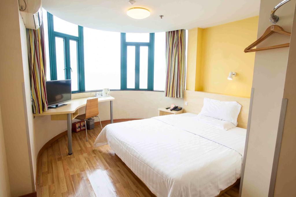 7Days Inn Laiwu Fengcheng West Street Extérieur photo